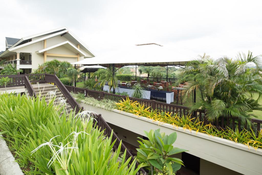 Alta Vista De Boracay Hotel Yapak Exterior photo